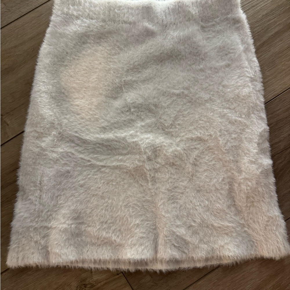 Hollister Plush Fuzzy Cream Pencil Skirt High Rise Willing to accept offers!!!